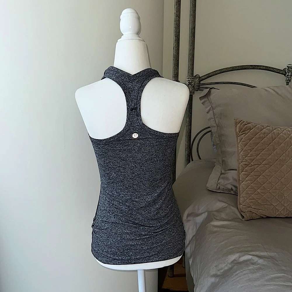🎉HP🎉Lululemon Racerback Tank - Picture 1 of 9